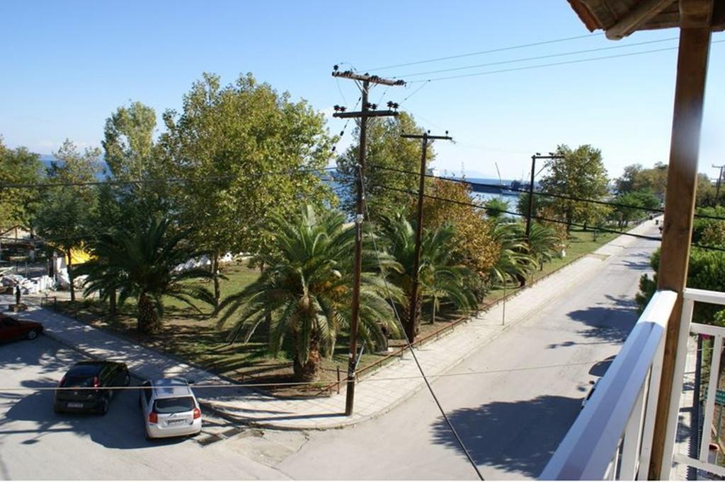 Blue Bay Studios Stavros  Bagian luar foto